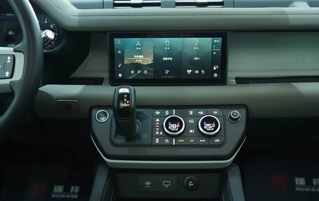 Land Rover Defender II, 2021 год, 10 180 000 рублей, 12 фотография