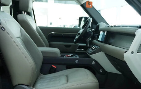 Land Rover Defender II, 2021 год, 10 180 000 рублей, 9 фотография