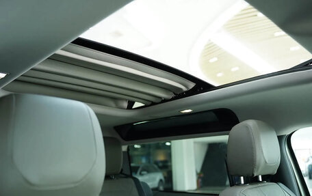 Land Rover Defender II, 2021 год, 10 180 000 рублей, 15 фотография