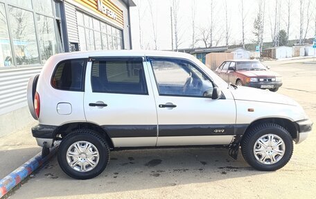 Chevrolet Niva I рестайлинг, 2006 год, 400 000 рублей, 6 фотография