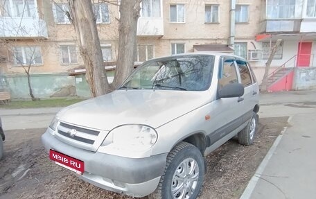 Chevrolet Niva I рестайлинг, 2006 год, 400 000 рублей, 2 фотография