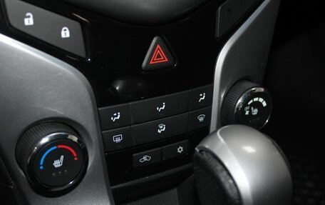 Chevrolet Cruze II, 2012 год, 999 900 рублей, 14 фотография