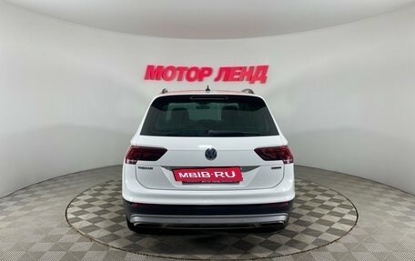 Volkswagen Tiguan II, 2019 год, 2 104 000 рублей, 5 фотография