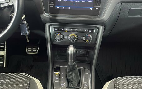 Volkswagen Tiguan II, 2019 год, 2 104 000 рублей, 16 фотография