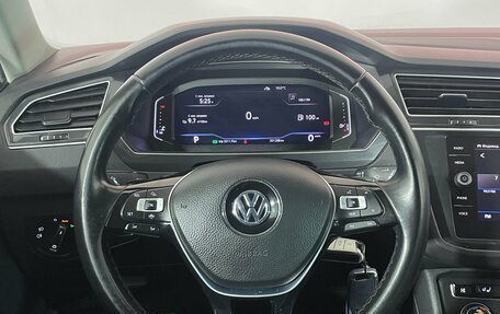 Volkswagen Tiguan II, 2019 год, 2 104 000 рублей, 13 фотография