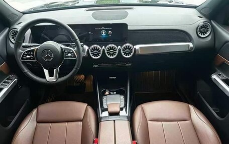 Mercedes-Benz GLB, 2022 год, 4 350 000 рублей, 18 фотография