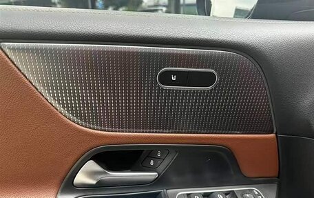 Mercedes-Benz GLB, 2022 год, 4 350 000 рублей, 13 фотография