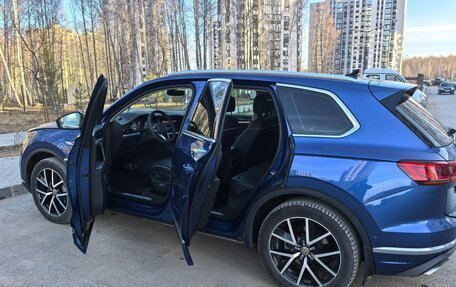 Volkswagen Touareg III, 2018 год, 5 700 000 рублей, 12 фотография