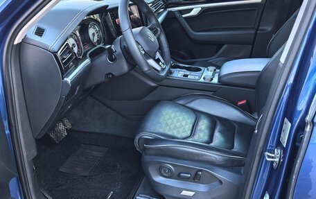 Volkswagen Touareg III, 2018 год, 5 700 000 рублей, 15 фотография