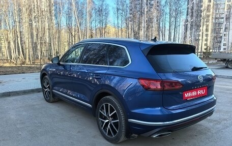 Volkswagen Touareg III, 2018 год, 5 700 000 рублей, 5 фотография