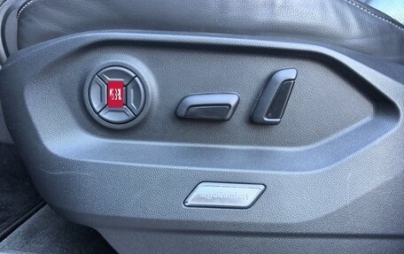 Volkswagen Touareg III, 2018 год, 5 700 000 рублей, 16 фотография