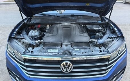 Volkswagen Touareg III, 2018 год, 5 700 000 рублей, 22 фотография