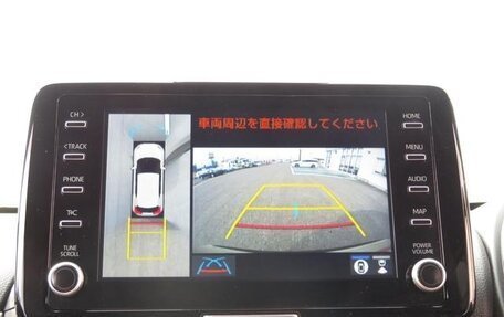 Toyota Yaris Cross, 2022 год, 1 650 000 рублей, 17 фотография