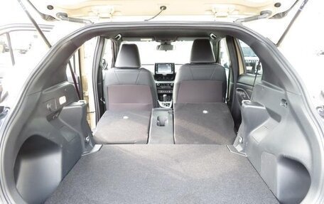 Toyota Yaris Cross, 2022 год, 1 650 000 рублей, 15 фотография