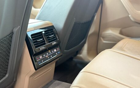 Volkswagen Touareg III, 2018 год, 3 825 000 рублей, 19 фотография