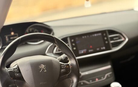 Peugeot 308 II, 2019 год, 1 200 000 рублей, 10 фотография