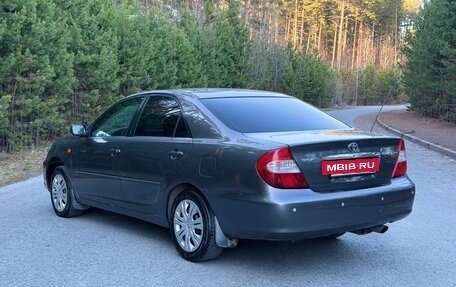 Toyota Camry V40, 2003 год, 635 000 рублей, 4 фотография