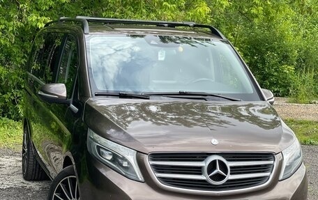 Mercedes-Benz V-Класс, 2014 год, 3 100 000 рублей, 2 фотография