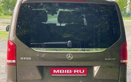 Mercedes-Benz V-Класс, 2014 год, 3 100 000 рублей, 3 фотография