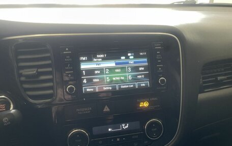 Mitsubishi Outlander III рестайлинг 3, 2017 год, 1 970 000 рублей, 14 фотография