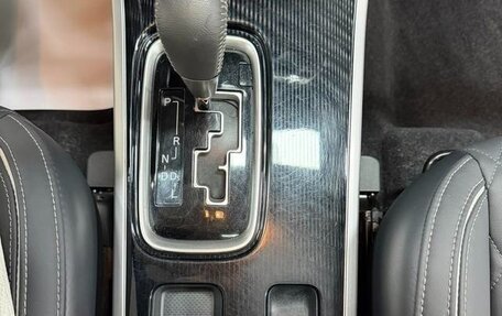 Mitsubishi Outlander III рестайлинг 3, 2022 год, 2 200 007 рублей, 14 фотография