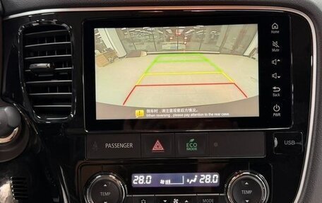 Mitsubishi Outlander III рестайлинг 3, 2022 год, 2 200 007 рублей, 13 фотография