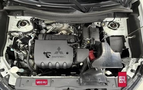 Mitsubishi Outlander III рестайлинг 3, 2022 год, 2 200 007 рублей, 22 фотография