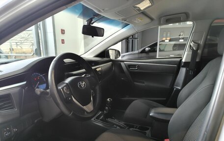 Toyota Corolla, 2013 год, 1 200 000 рублей, 4 фотография