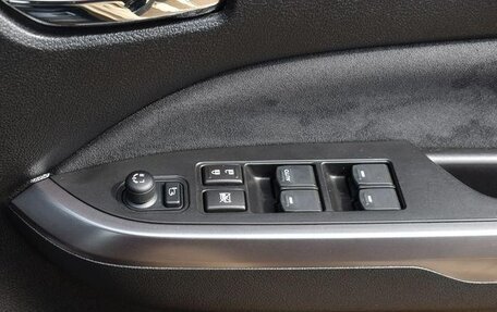 Suzuki Escudo IV, 2023 год, 1 650 000 рублей, 14 фотография