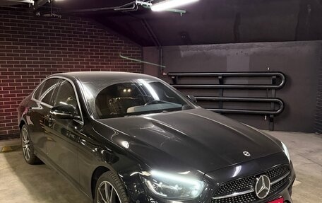 Mercedes-Benz E-Класс, 2021 год, 5 500 000 рублей, 2 фотография