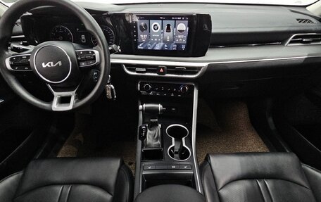 KIA K5, 2023 год, 2 120 000 рублей, 7 фотография