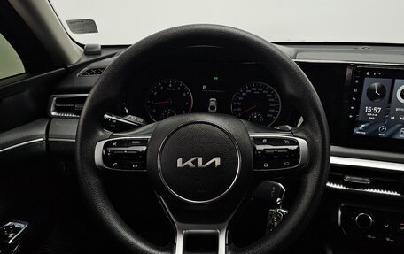 KIA K5, 2023 год, 2 120 000 рублей, 13 фотография