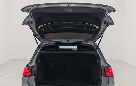 Volkswagen Golf VIII, 2023 год, 1 920 000 рублей, 7 фотография