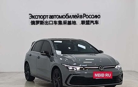 Volkswagen Golf VIII, 2023 год, 1 920 000 рублей, 3 фотография