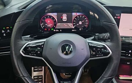 Volkswagen Golf VIII, 2023 год, 1 920 000 рублей, 16 фотография