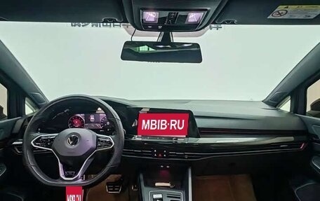 Volkswagen Golf VIII, 2023 год, 1 920 000 рублей, 18 фотография