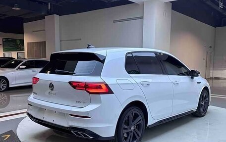 Volkswagen Golf VIII, 2023 год, 1 820 000 рублей, 7 фотография