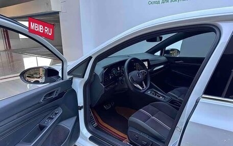 Volkswagen Golf VIII, 2023 год, 1 820 000 рублей, 22 фотография