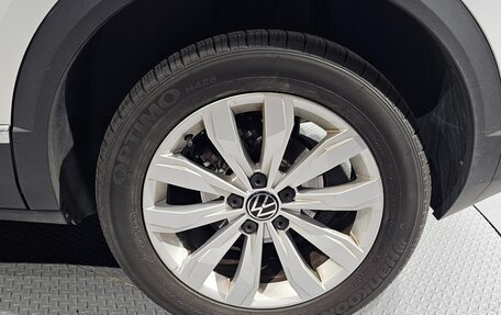 Volkswagen T-Roc I, 2022 год, 1 820 000 рублей, 6 фотография