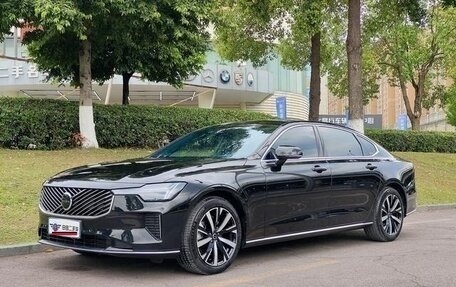 Volvo S90 II рестайлинг, 2025 год, 5 579 000 рублей, 1 фотография