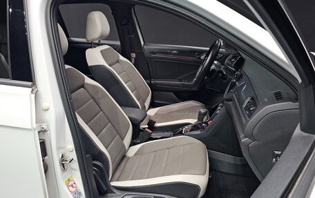 Volkswagen T-Roc I, 2022 год, 1 820 000 рублей, 11 фотография