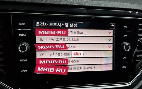 Volkswagen T-Roc I, 2022 год, 1 820 000 рублей, 17 фотография