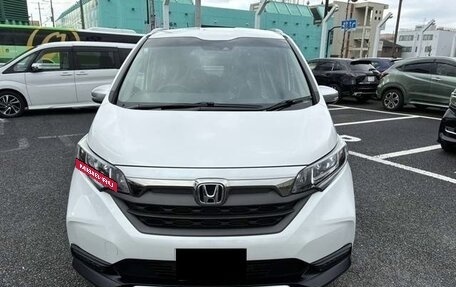 Honda Freed II, 2022 год, 1 370 000 рублей, 2 фотография