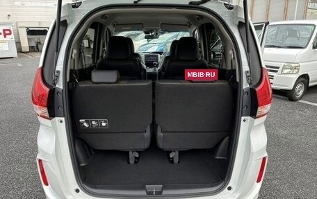 Honda Freed II, 2022 год, 1 370 000 рублей, 14 фотография