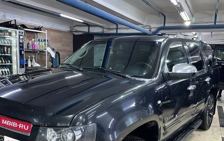 Chevrolet Tahoe III, 2012 год, 1 100 000 рублей, 1 фотография