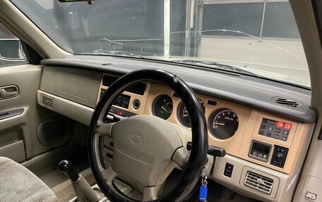 Nissan Rasheen, 2000 год, 390 000 рублей, 9 фотография
