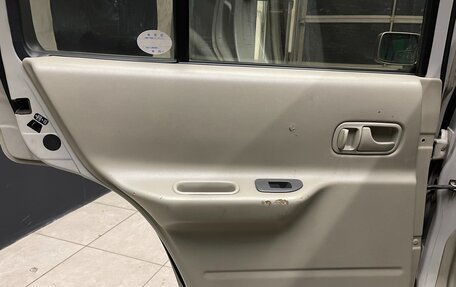 Nissan Rasheen, 2000 год, 390 000 рублей, 17 фотография