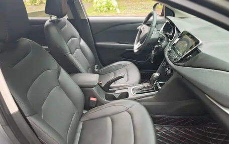 Chevrolet Monza, 2019 год, 980 000 рублей, 8 фотография