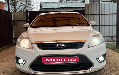 Ford Focus II рестайлинг, 2010 год, 680 000 рублей, 2 фотография