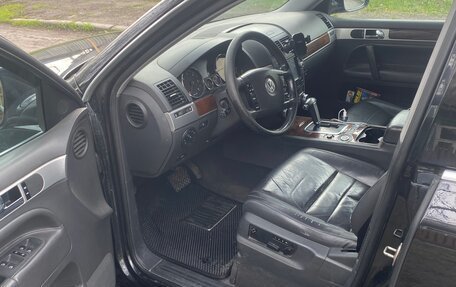 Volkswagen Touareg III, 2007 год, 1 400 000 рублей, 8 фотография